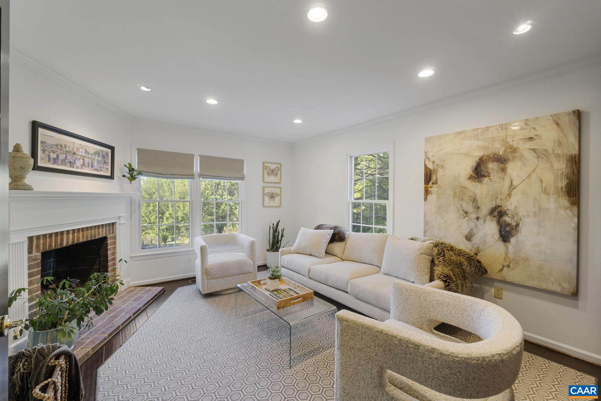 1636 FRANKLIN DR