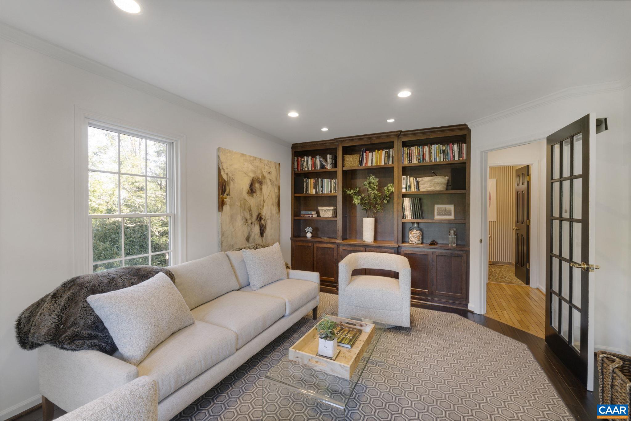 1636 FRANKLIN DR