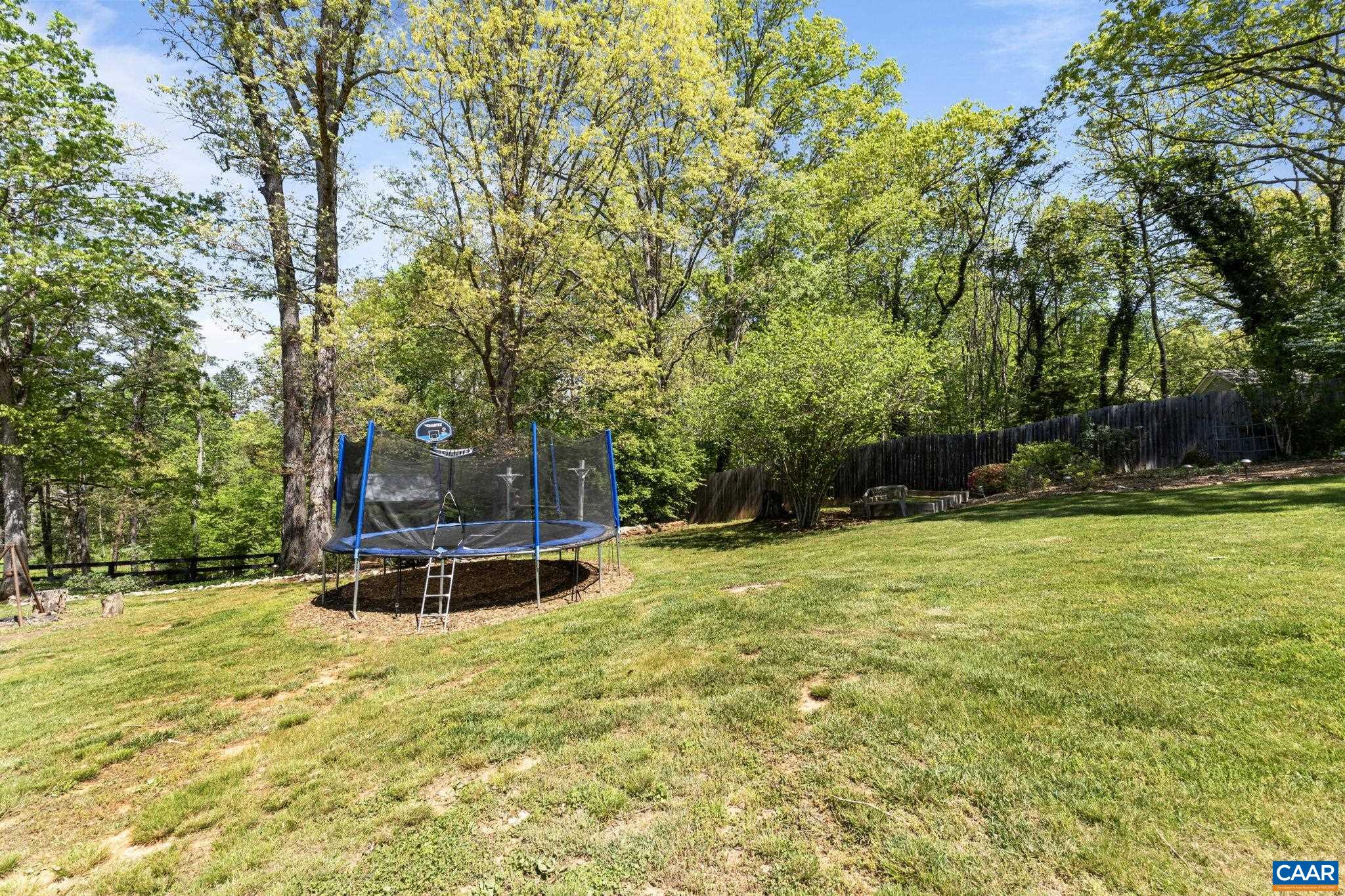 1407 CHAPMAN RD