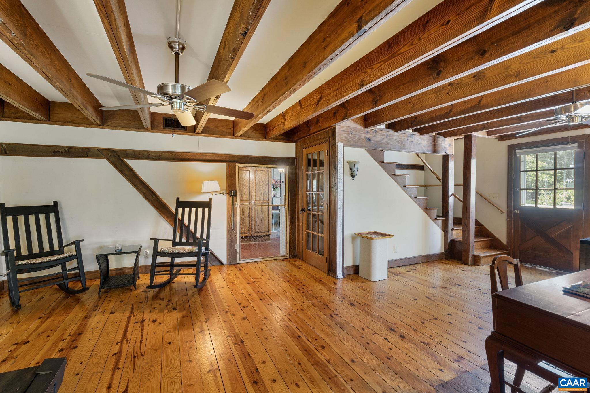 1407 CHAPMAN RD