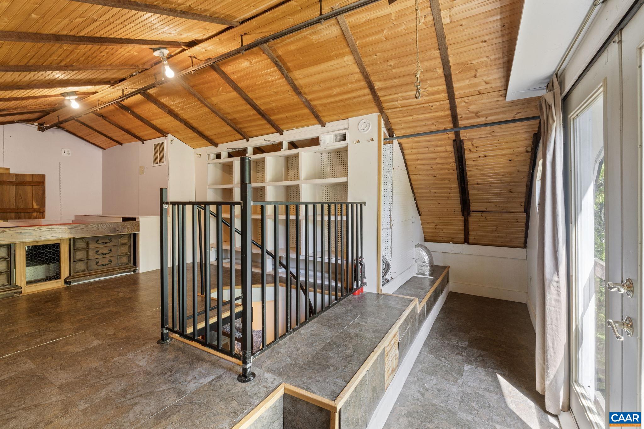 1407 CHAPMAN RD