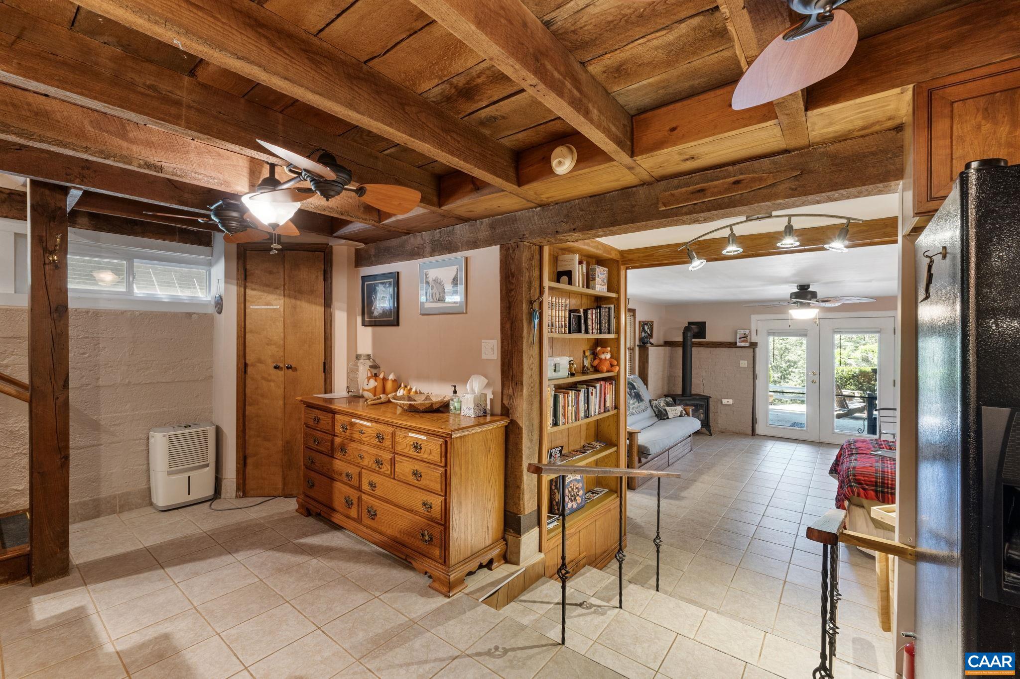 1407 CHAPMAN RD