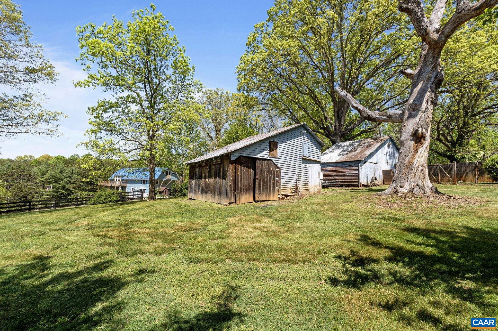 1407 CHAPMAN RD