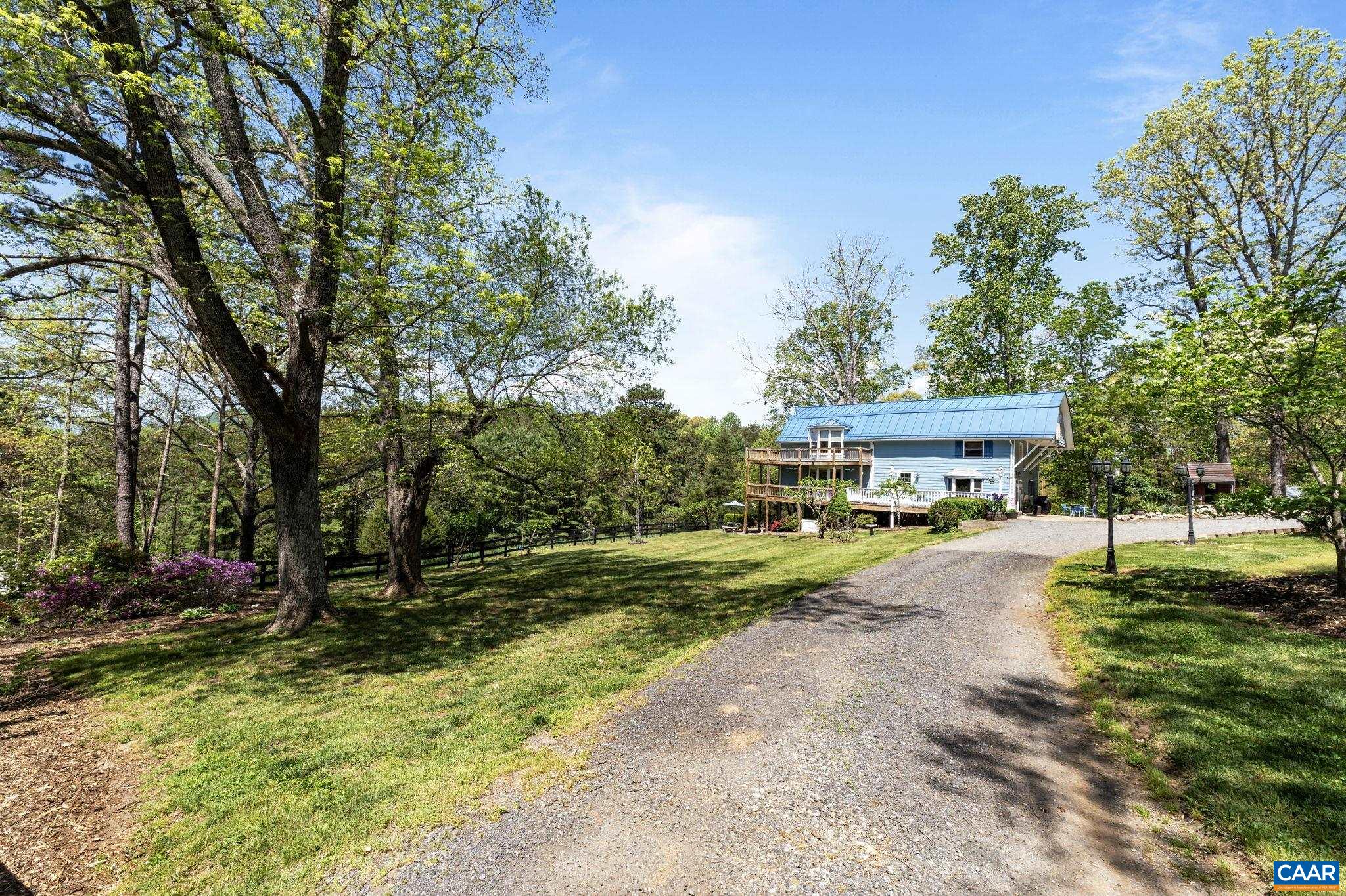 1407 CHAPMAN RD