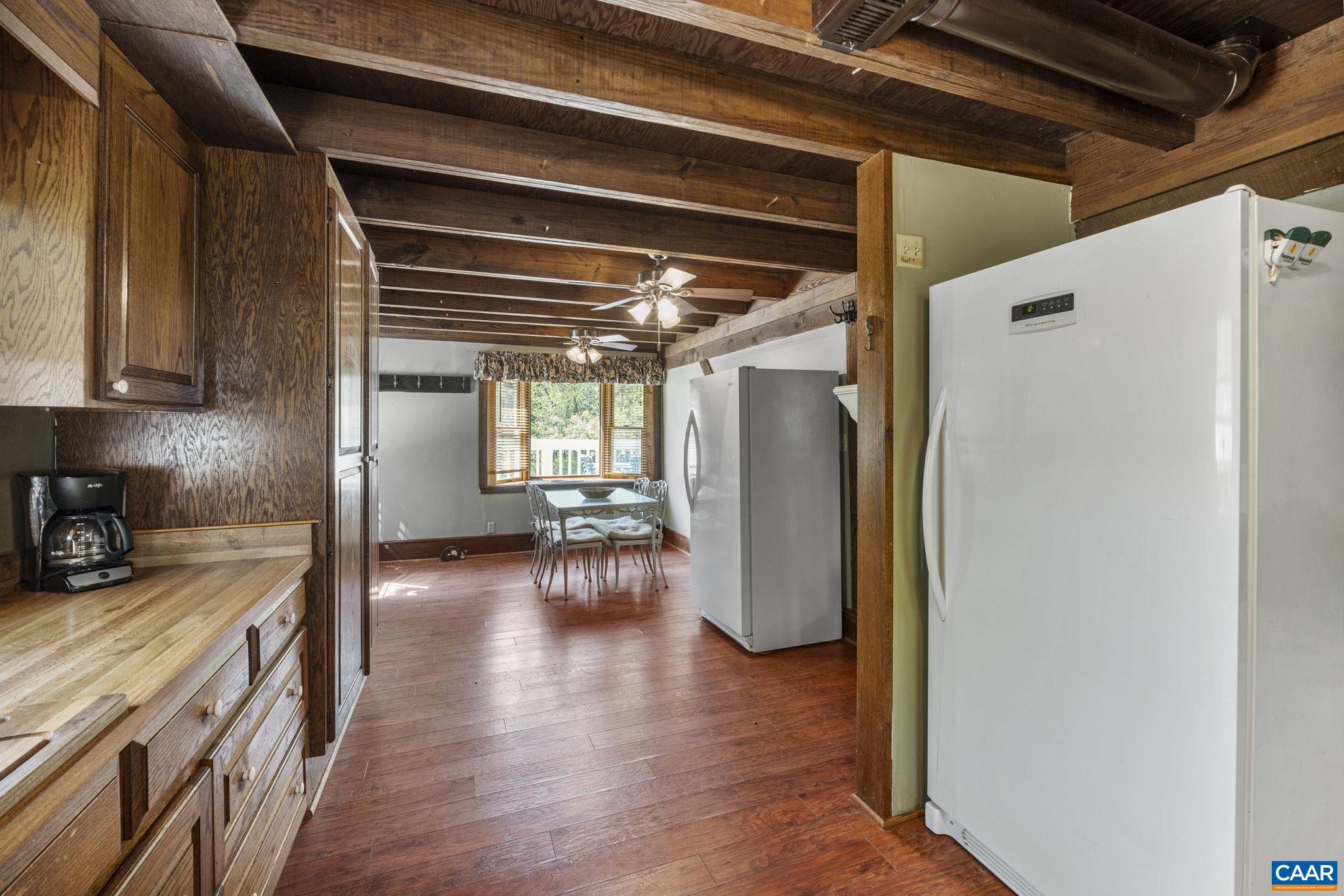 1407 CHAPMAN RD