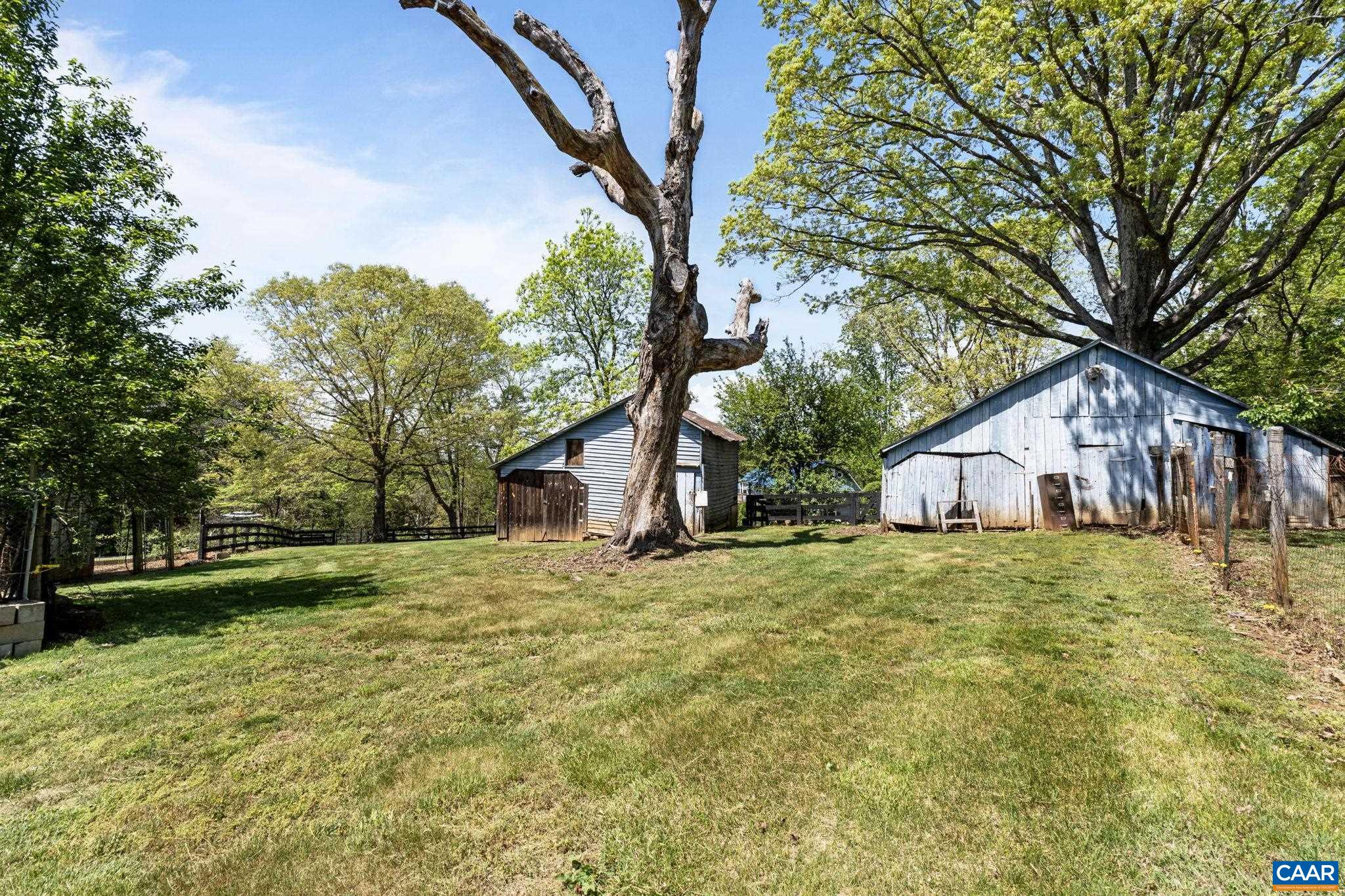 1407 CHAPMAN RD