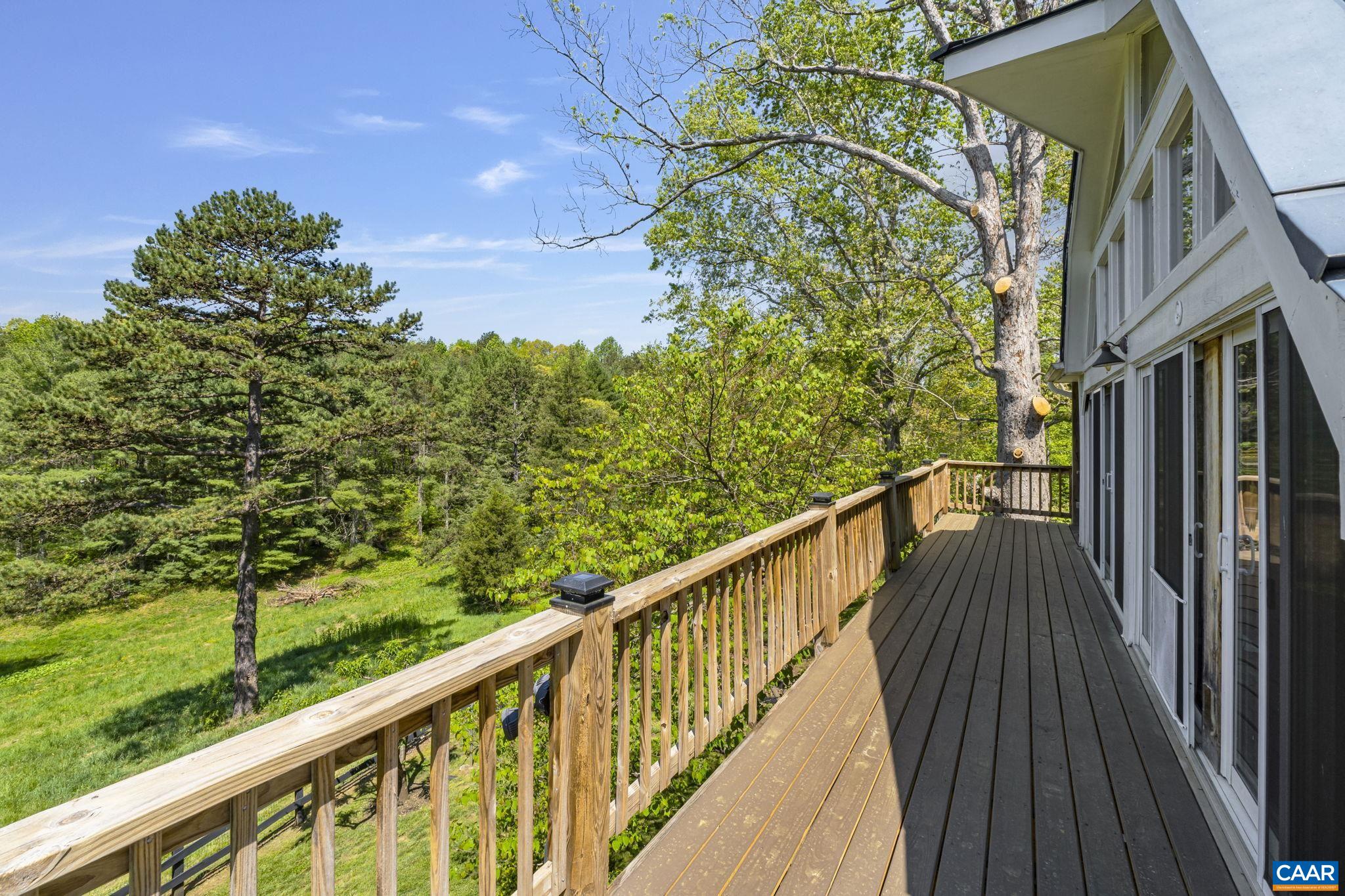 1407 CHAPMAN RD