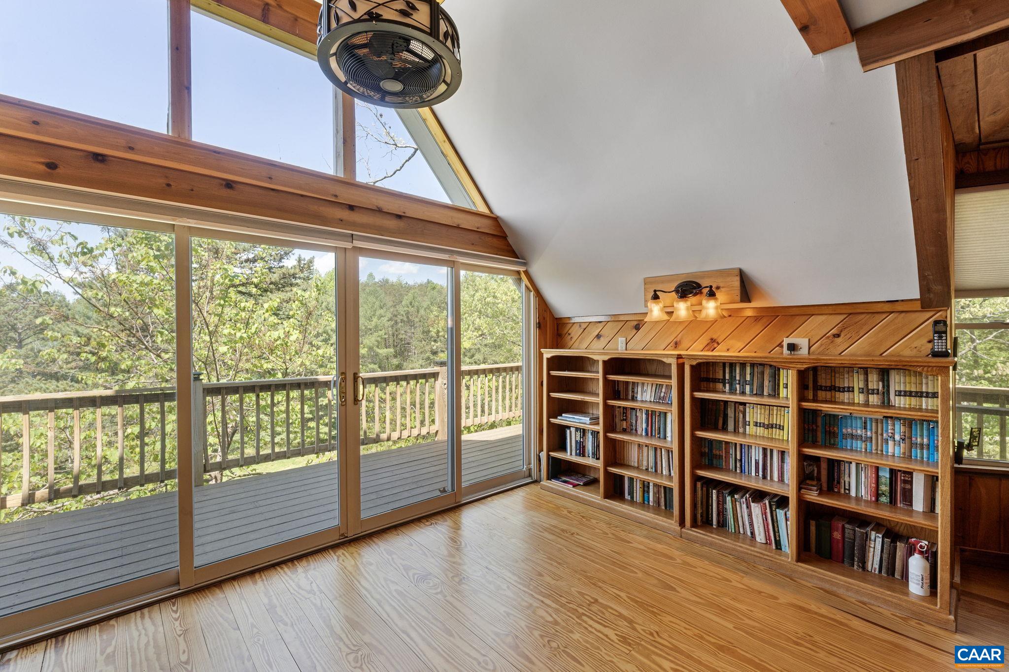 1407 CHAPMAN RD