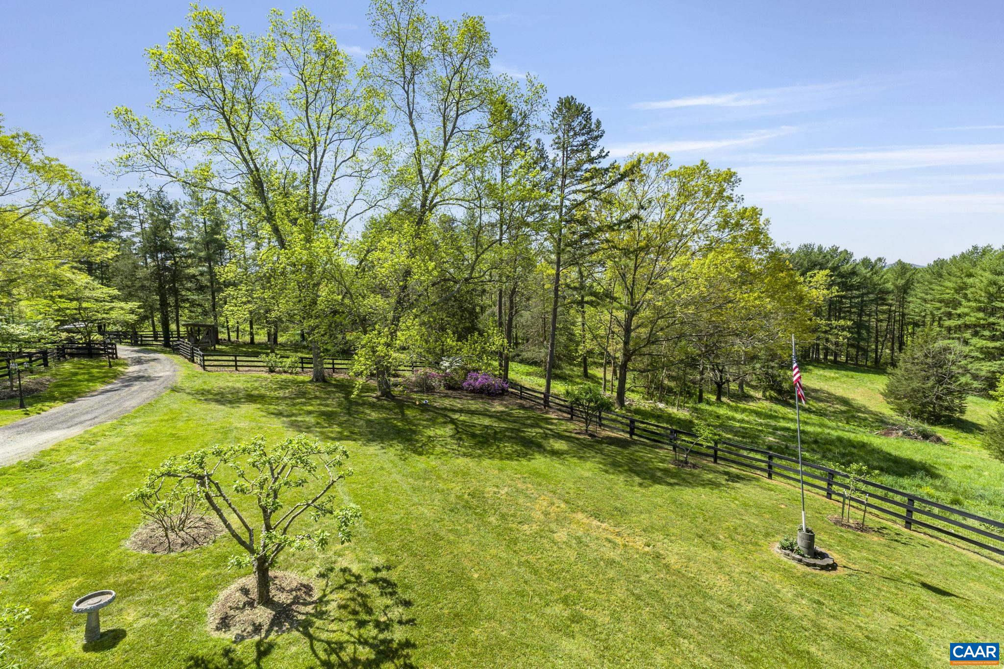 1407 CHAPMAN RD