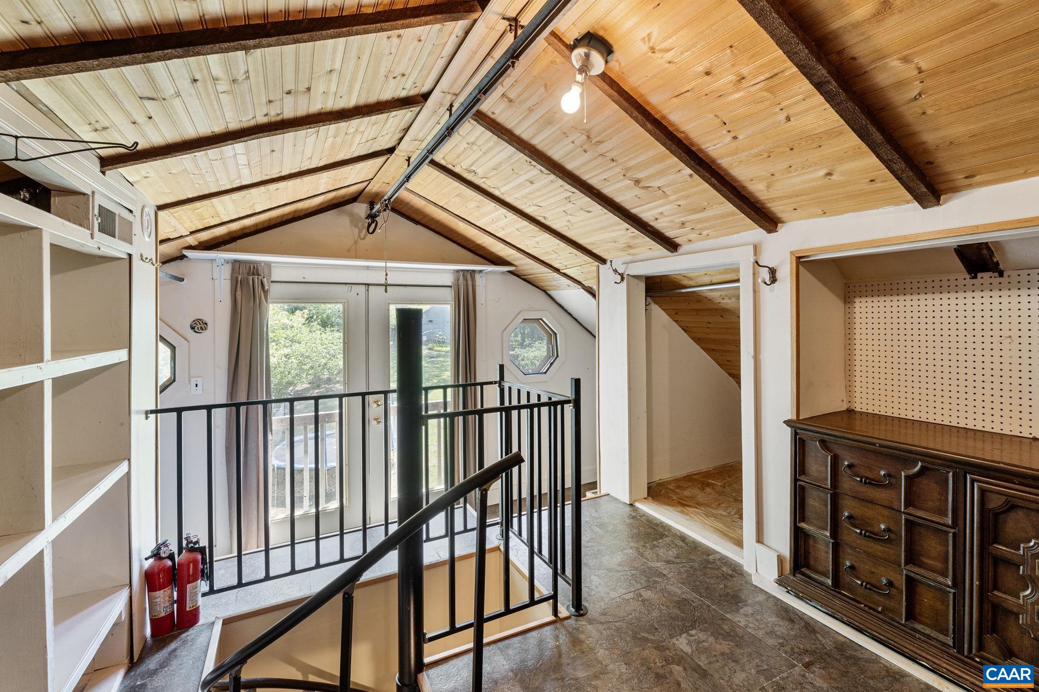 1407 CHAPMAN RD
