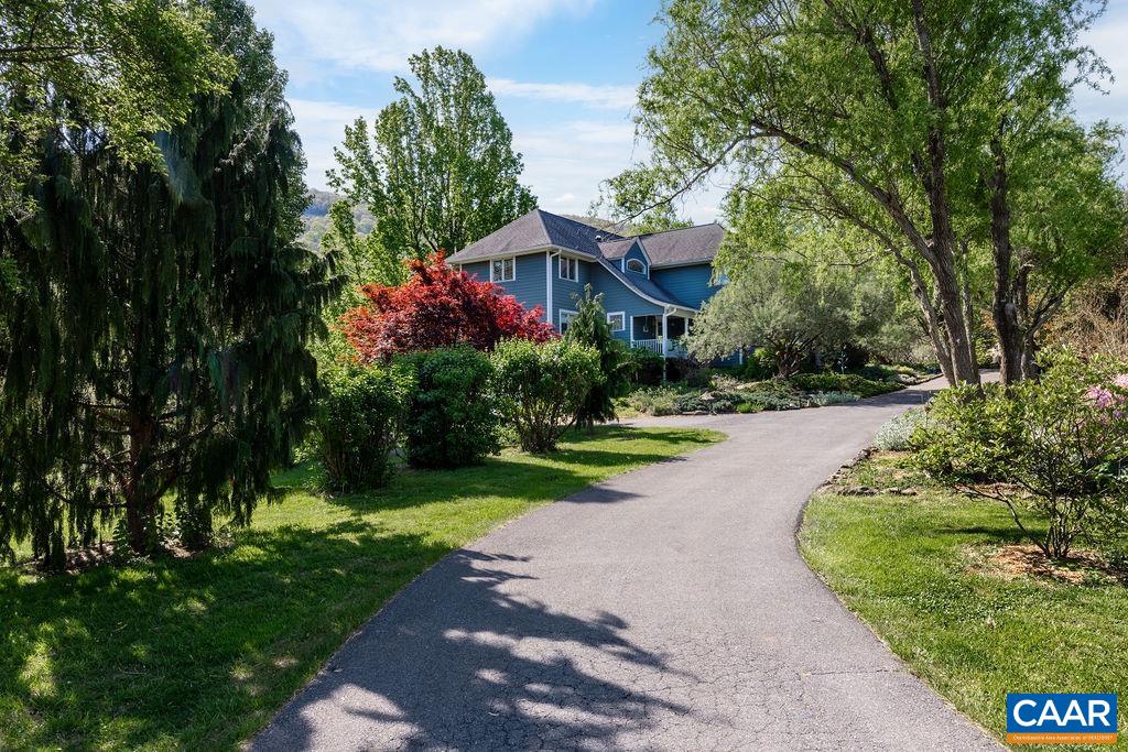 132 REEDS GAP RD