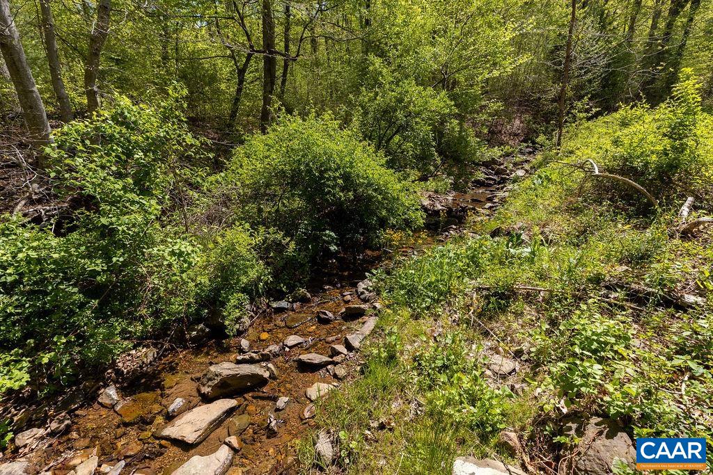 132 REEDS GAP RD