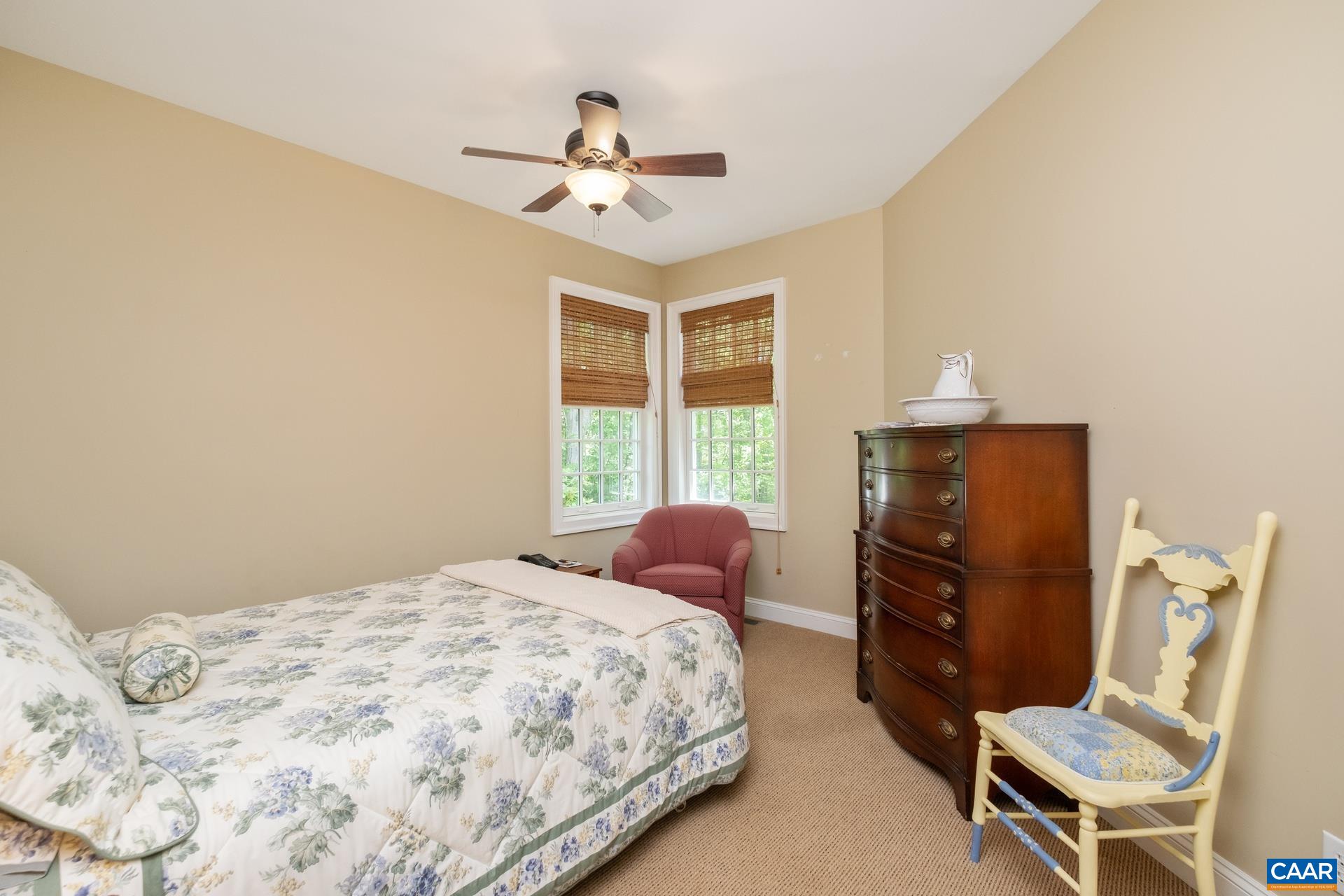 1498 MONOCAN DR