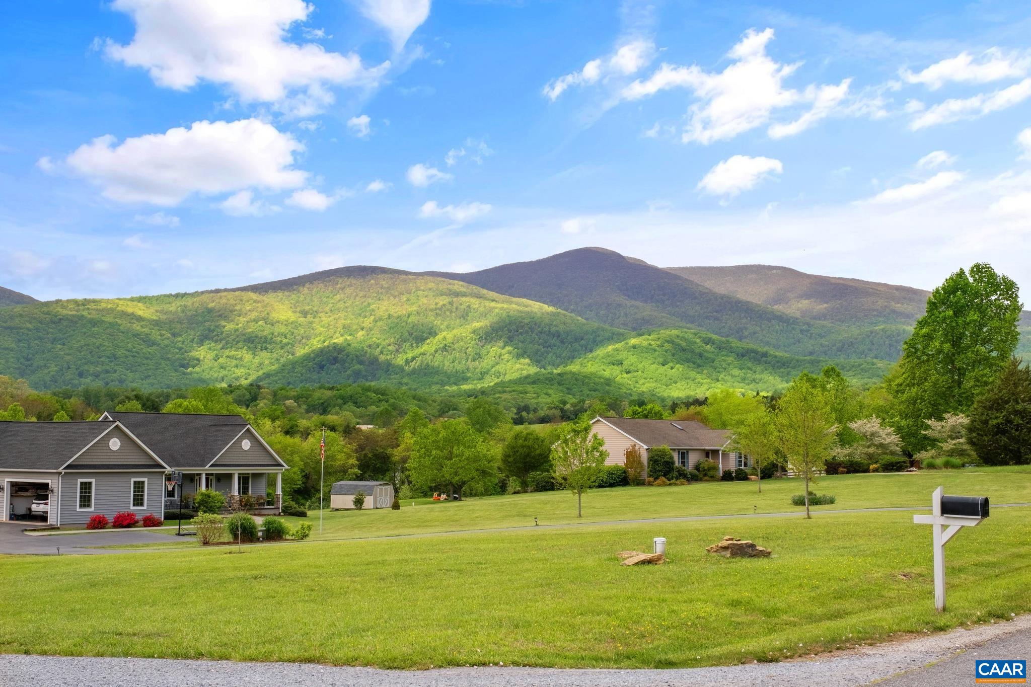 288 BLAND WADE LN