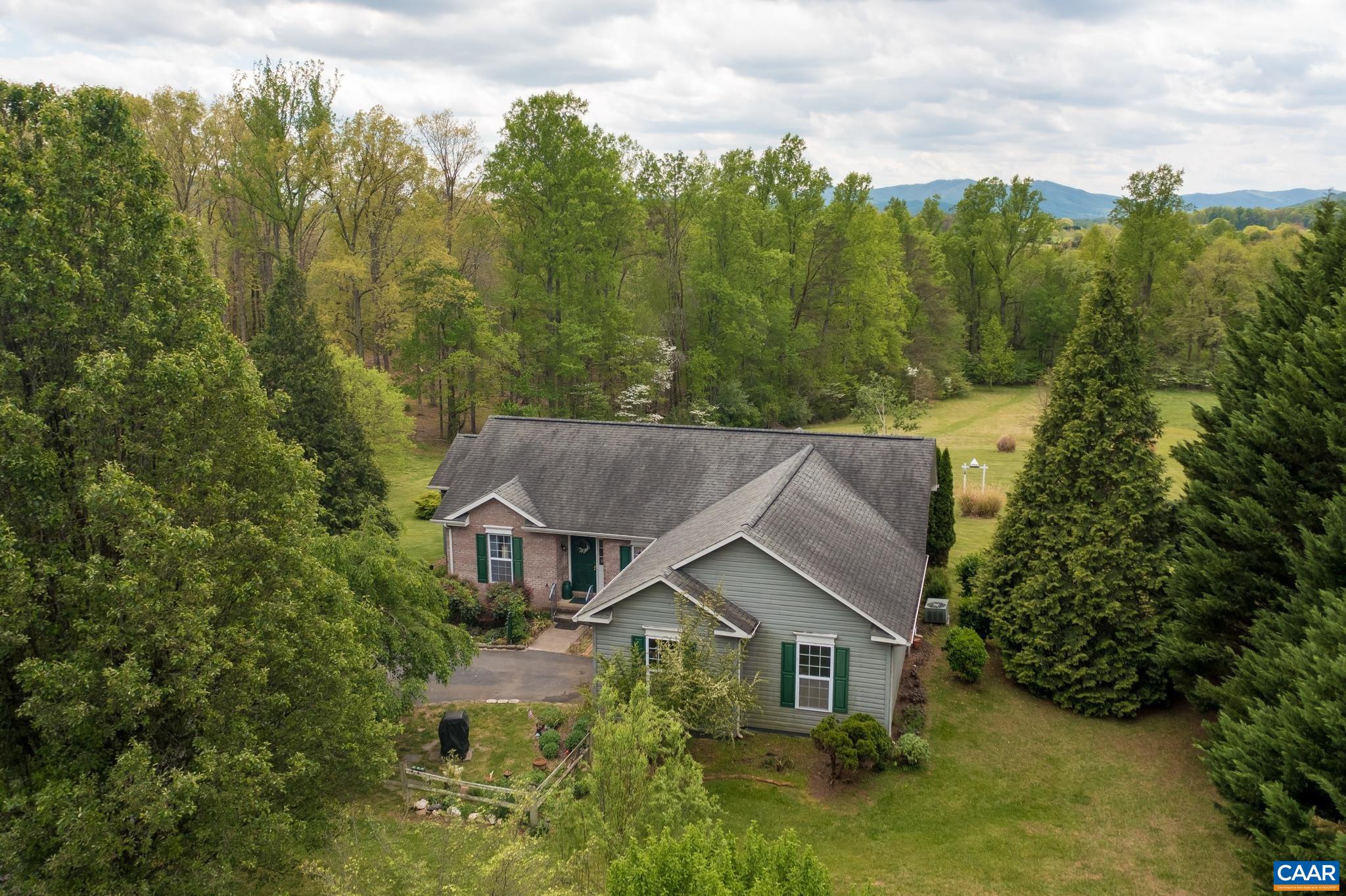 288 BLAND WADE LN