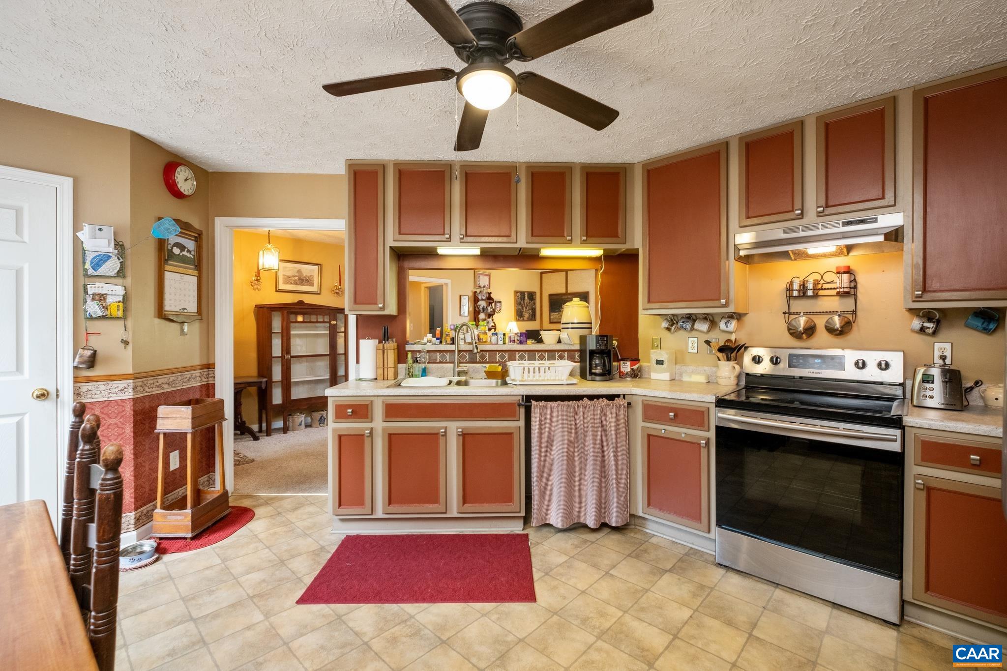 288 BLAND WADE LN