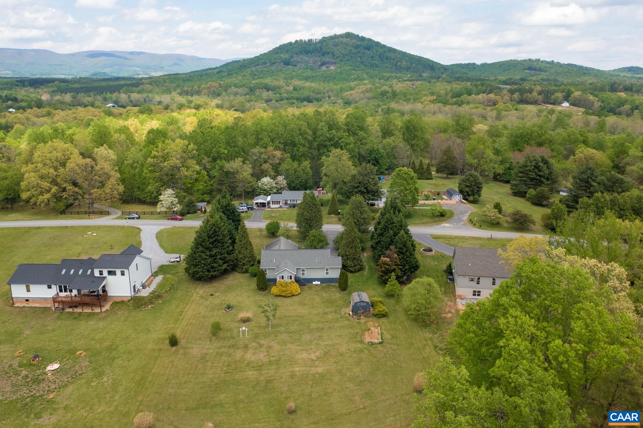 288 BLAND WADE LN