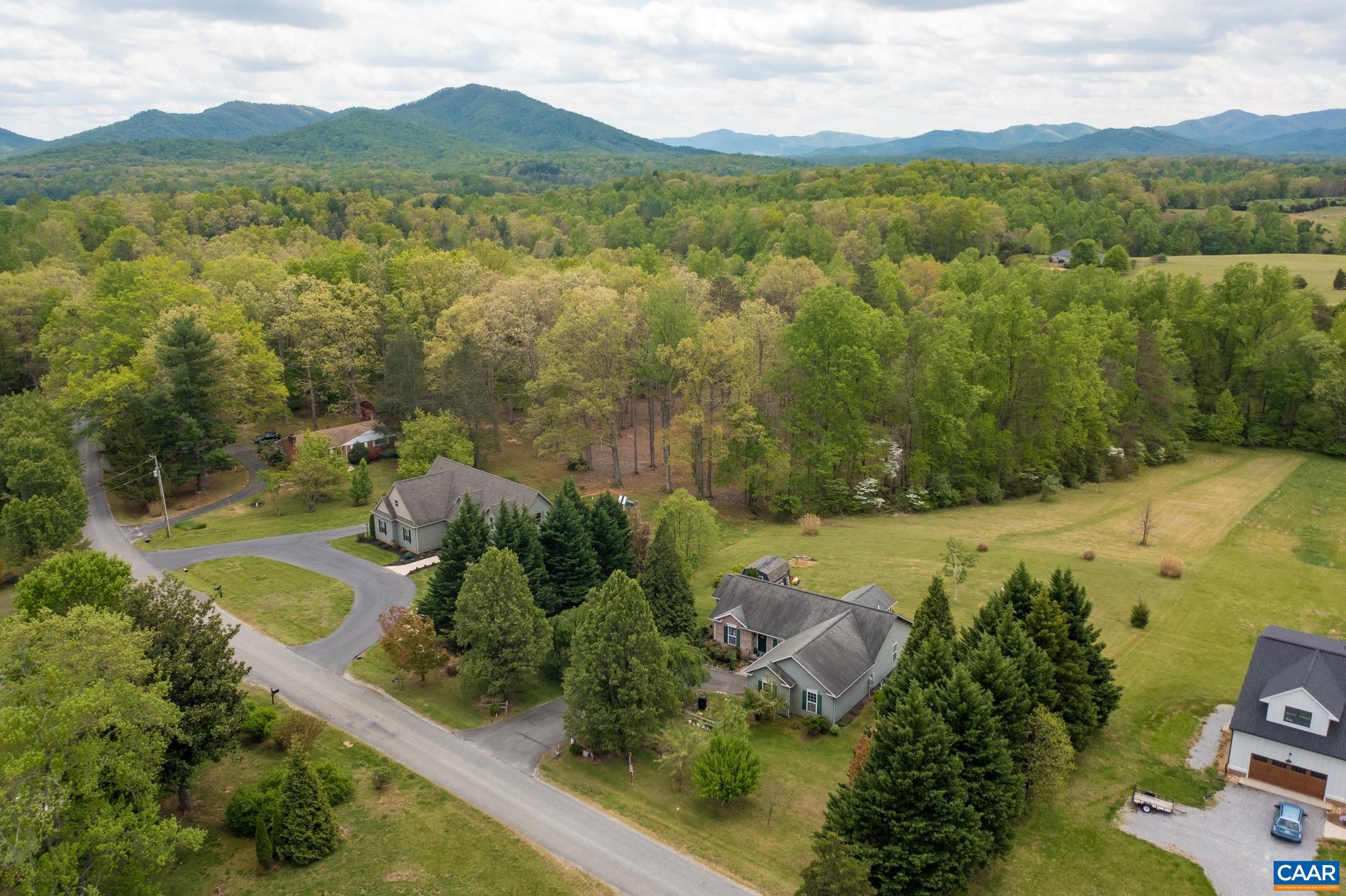 288 BLAND WADE LN