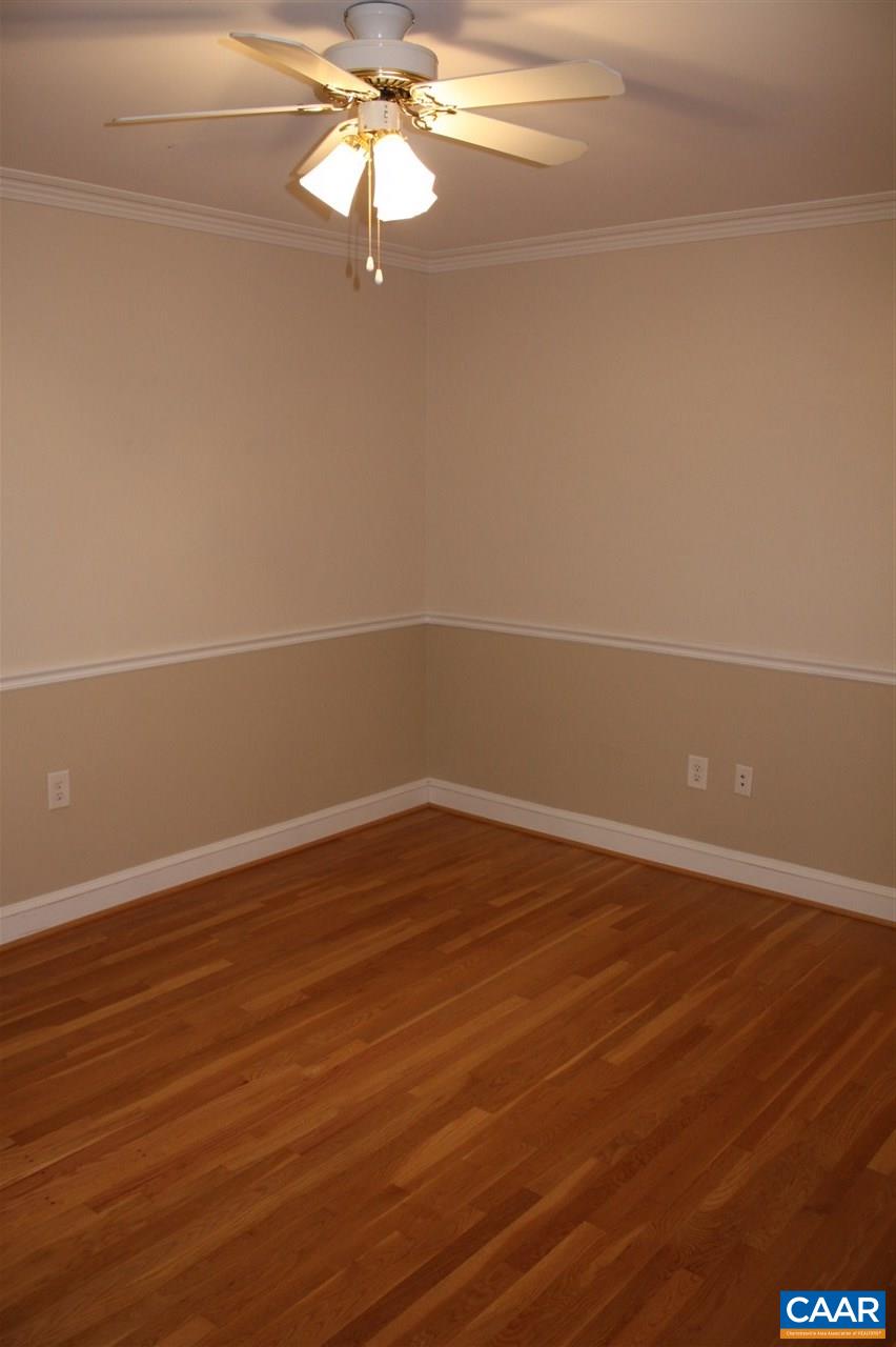 2414 BARRACKS PL Unit: 3