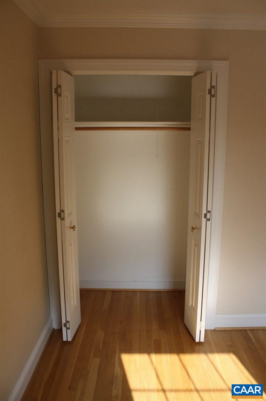 2414 BARRACKS PL Unit: 3