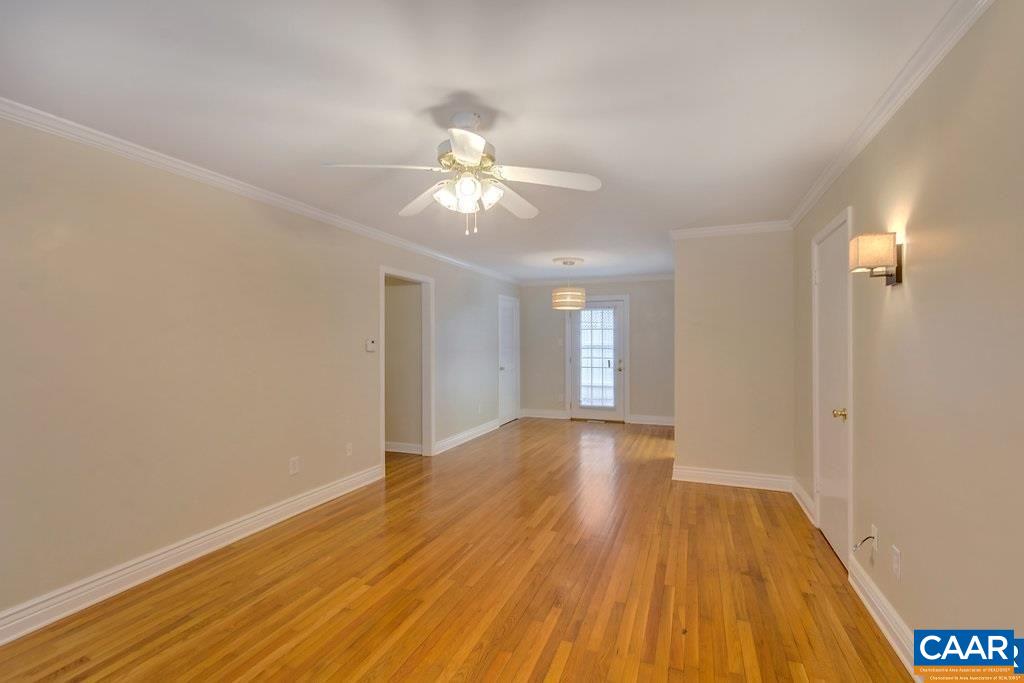142 HESSIAN HILLS CIR Unit: 2
