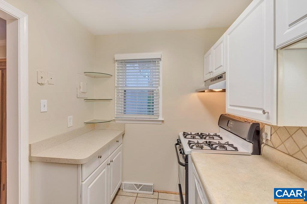 142 HESSIAN HILLS CIR Unit: 2