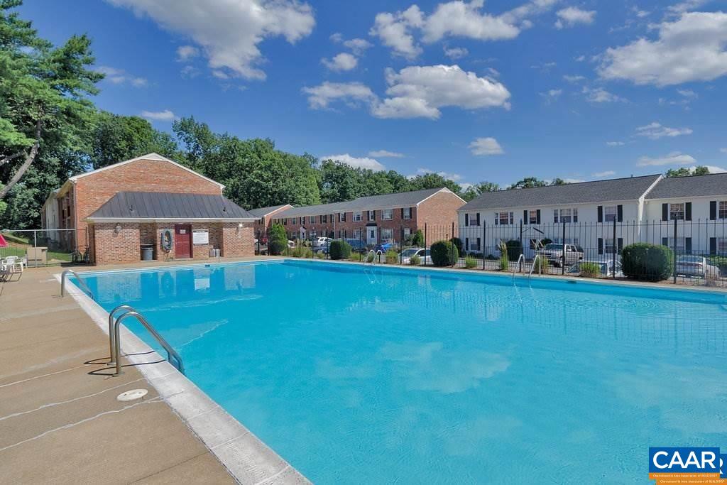 142 HESSIAN HILLS CIR Unit: 2