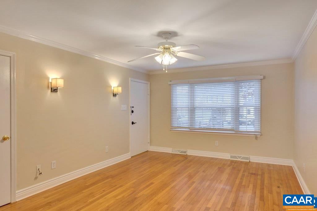 142 HESSIAN HILLS CIR Unit: 2