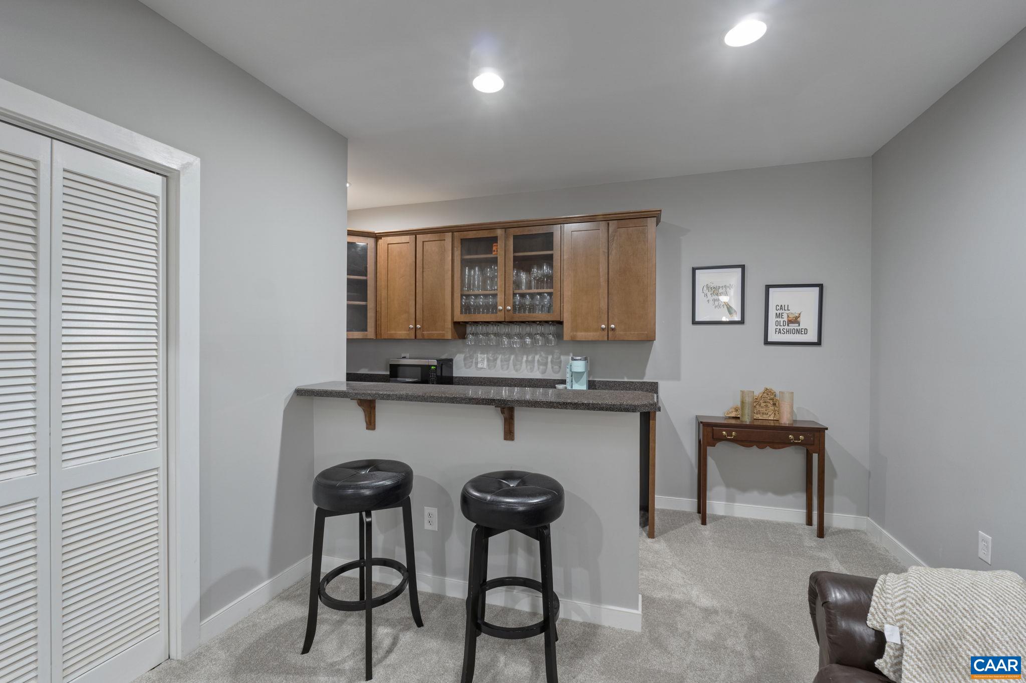 209 BROOKWOOD DR