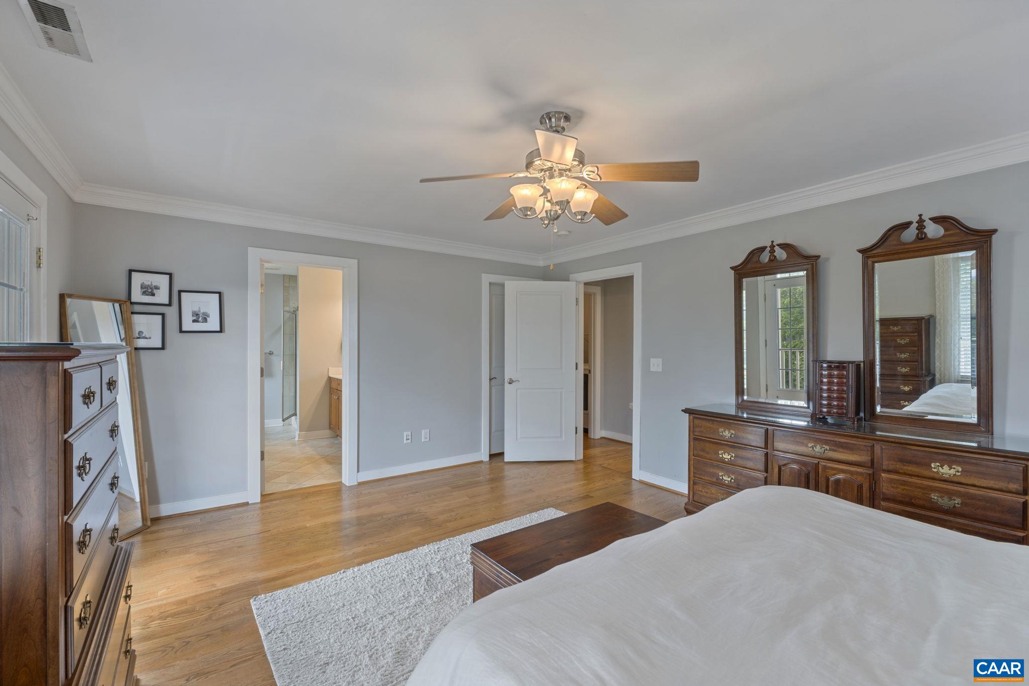 209 BROOKWOOD DR