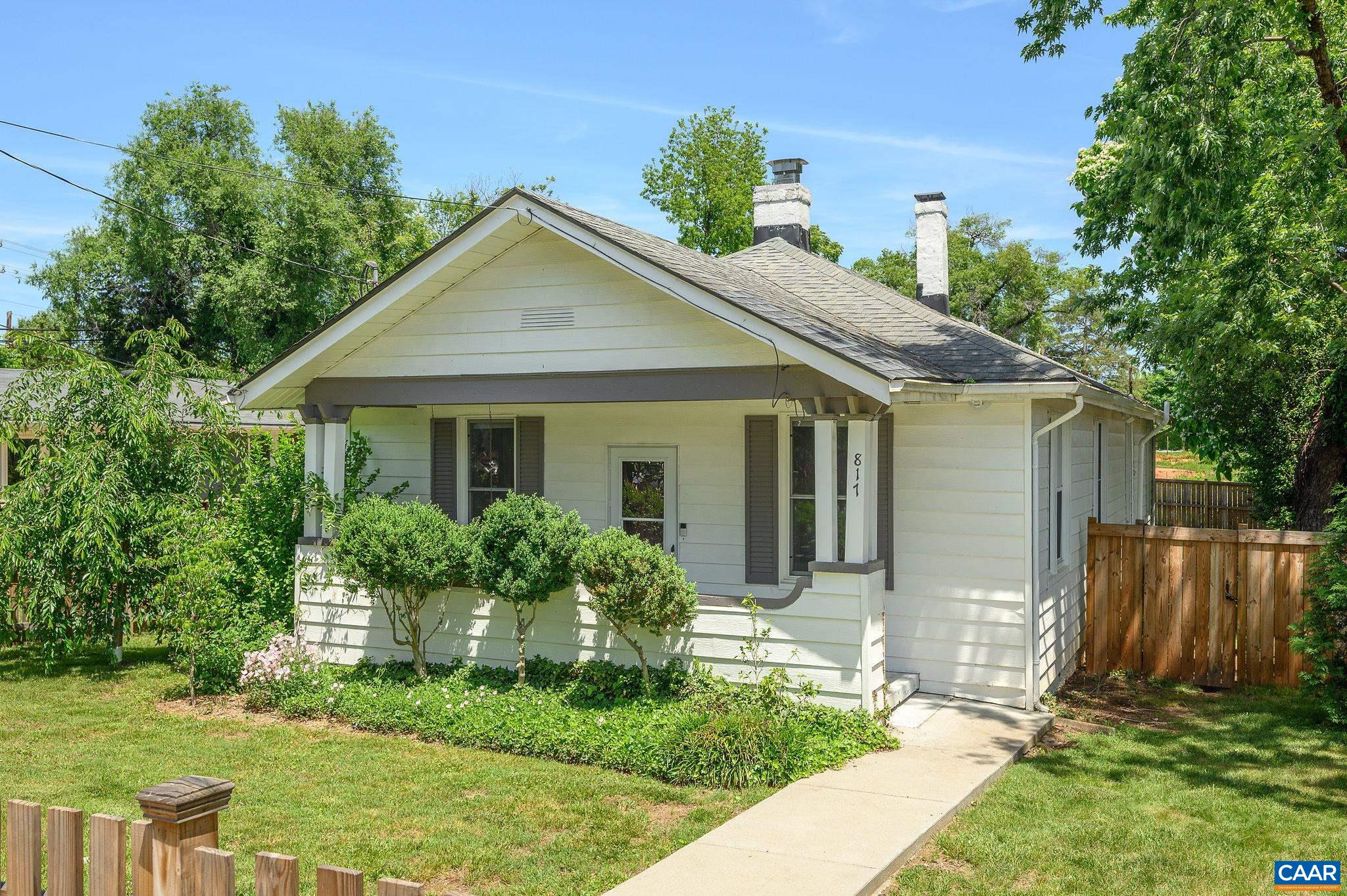 817 HENRY AVE