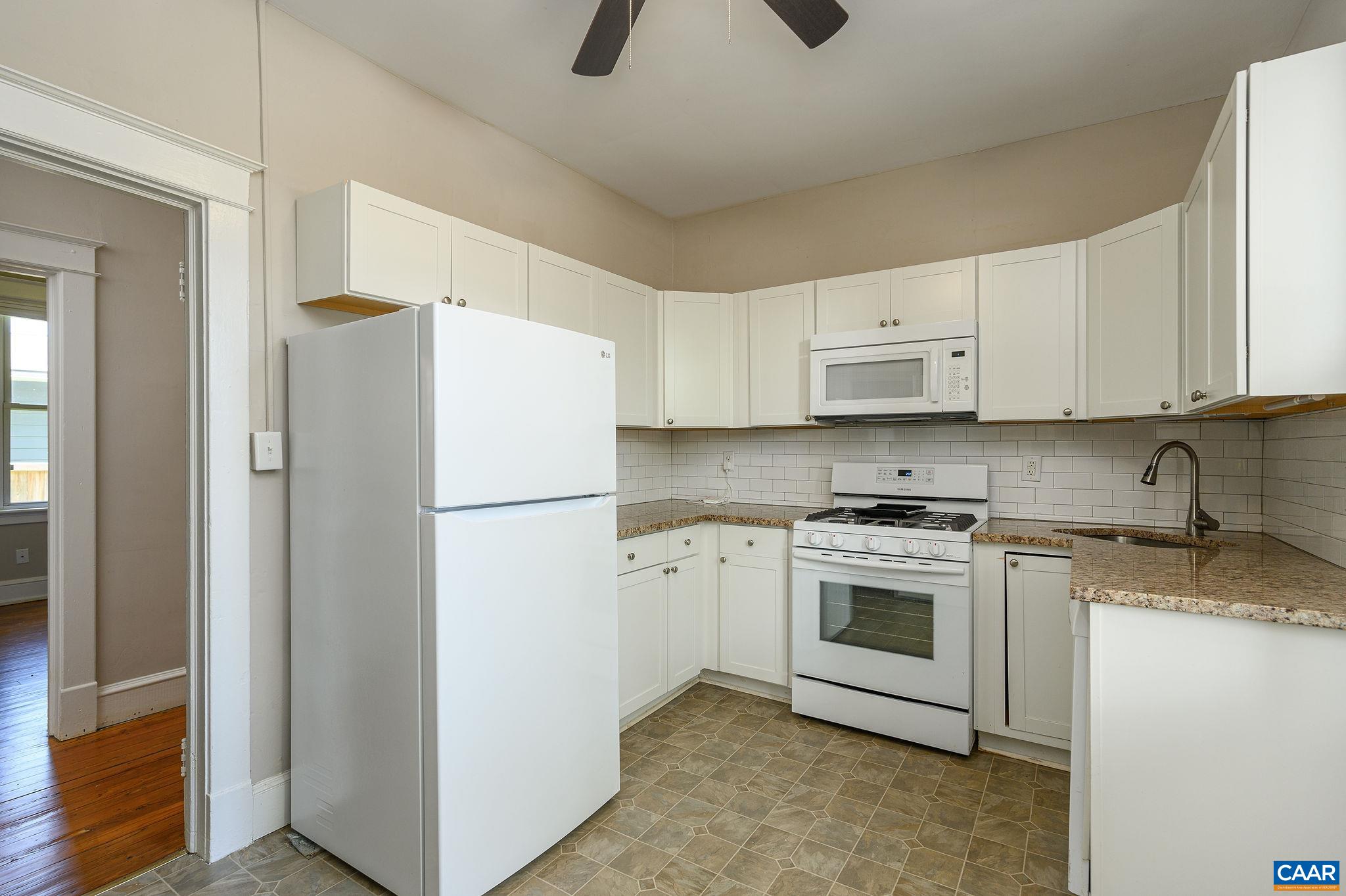 817 HENRY AVE