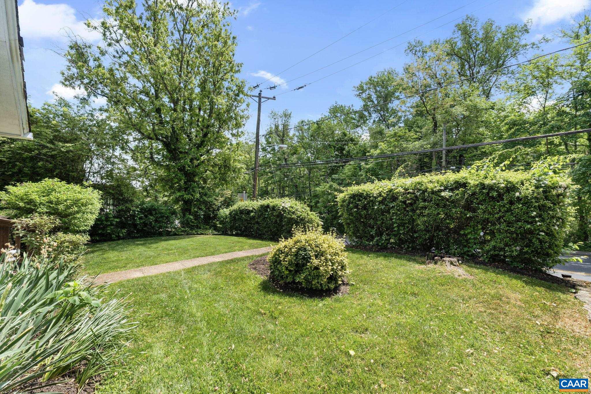 917 CHERRY AVE