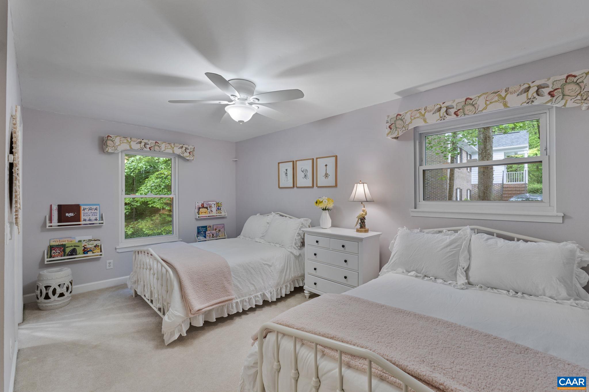 1318 ROSE HILL DR
