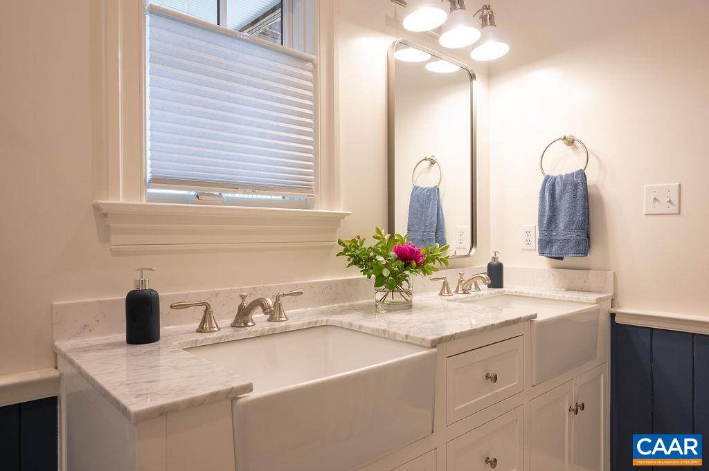 513 HALF MILE BRANCH RD