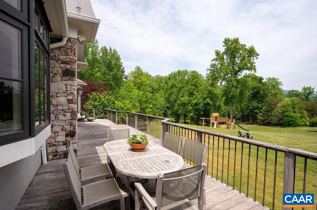 513 HALF MILE BRANCH RD