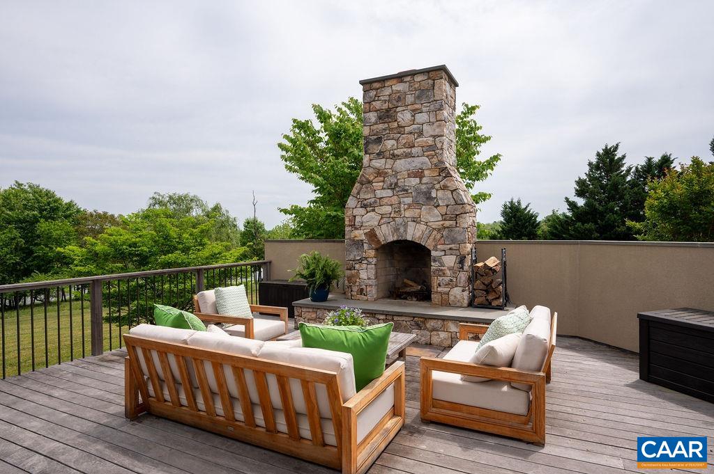 513 HALF MILE BRANCH RD