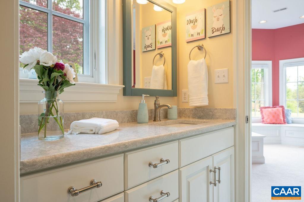 513 HALF MILE BRANCH RD