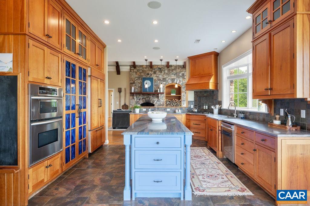 513 HALF MILE BRANCH RD