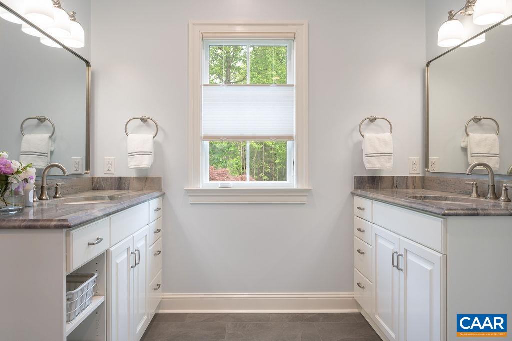 513 HALF MILE BRANCH RD