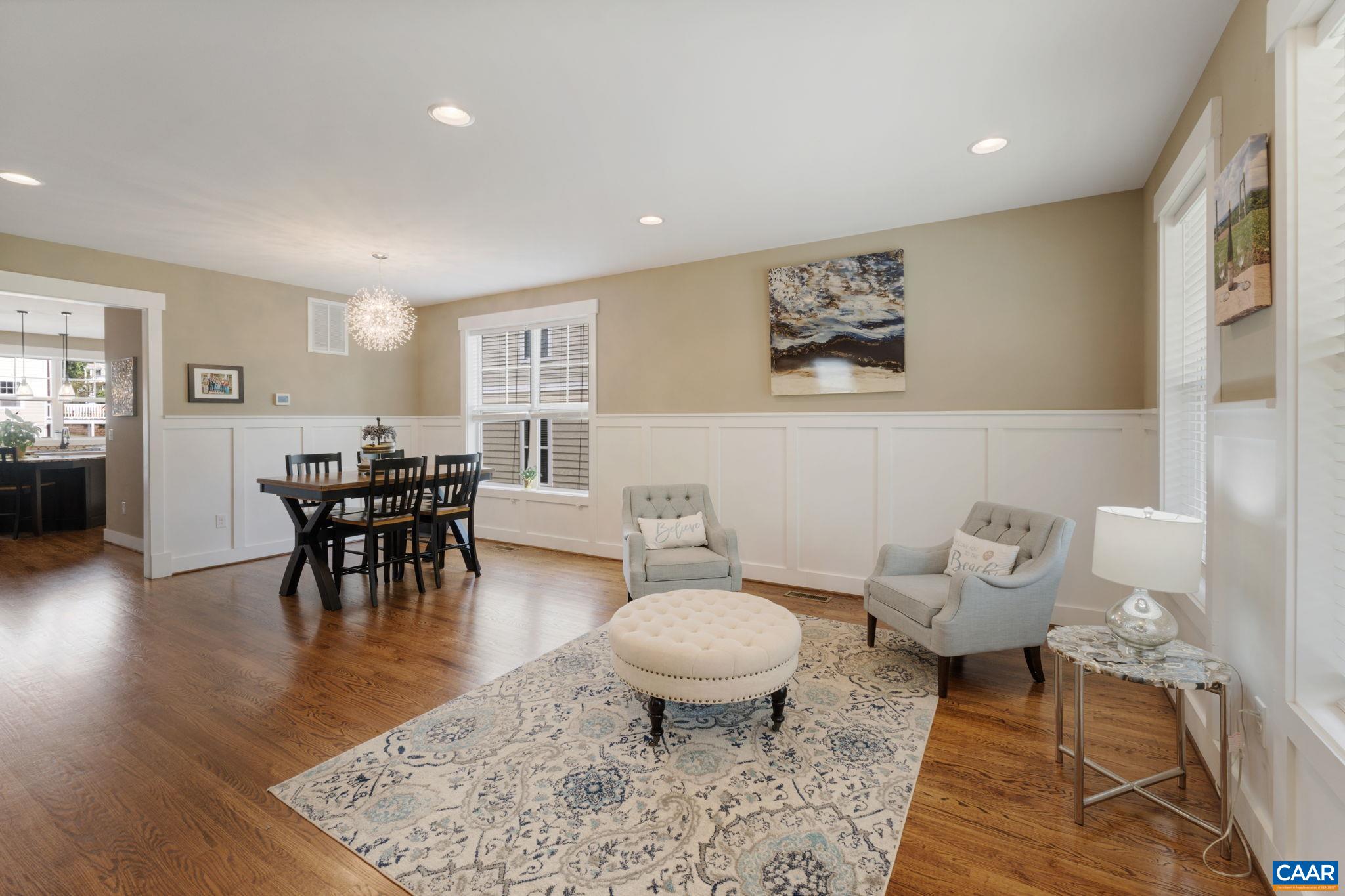 922 HADEN LN
