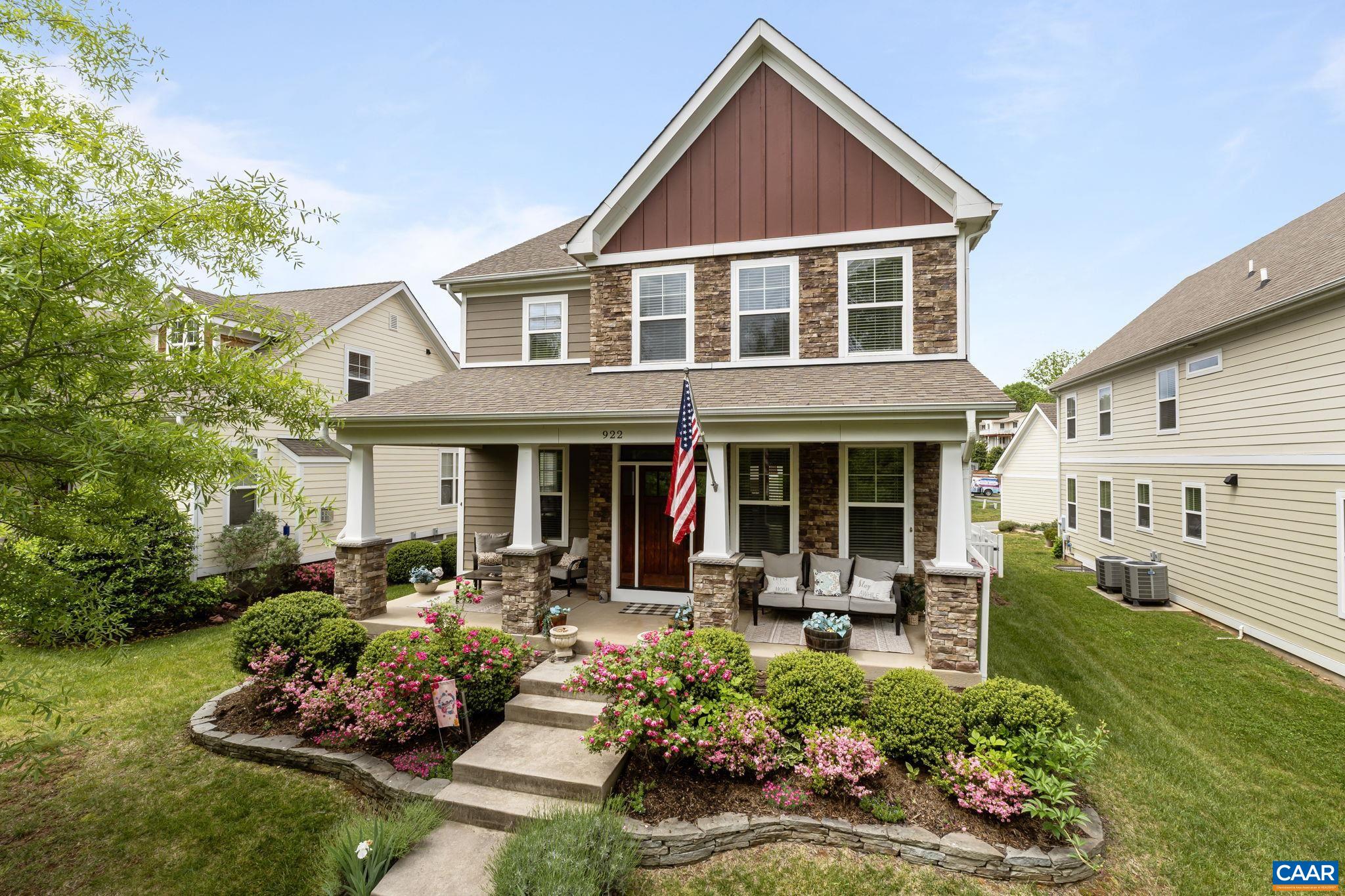 922 HADEN LN