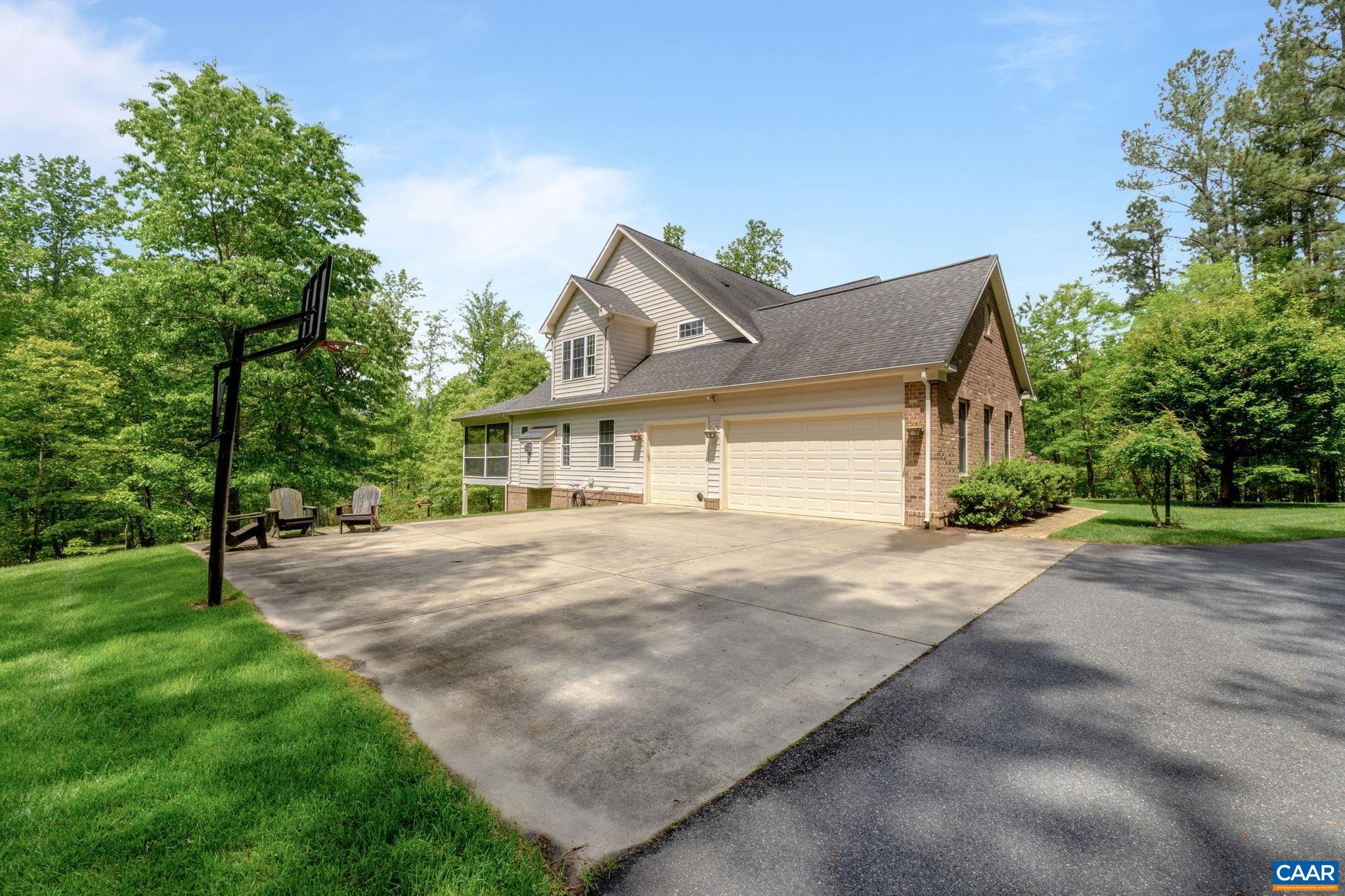 230 BUFFALO HILLS RD