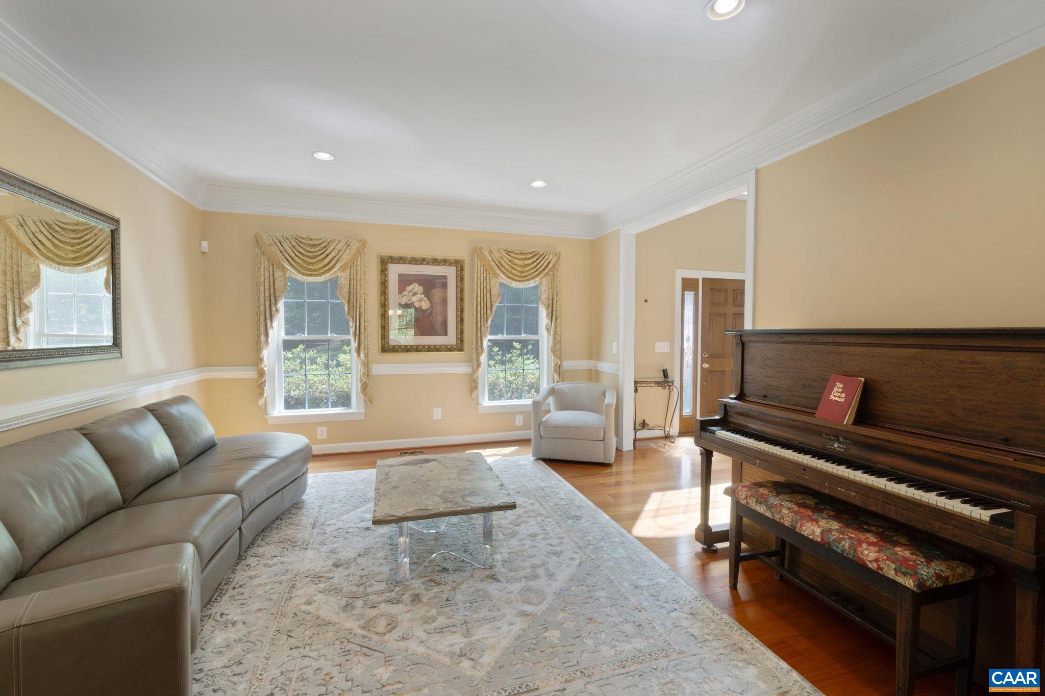 230 BUFFALO HILLS RD