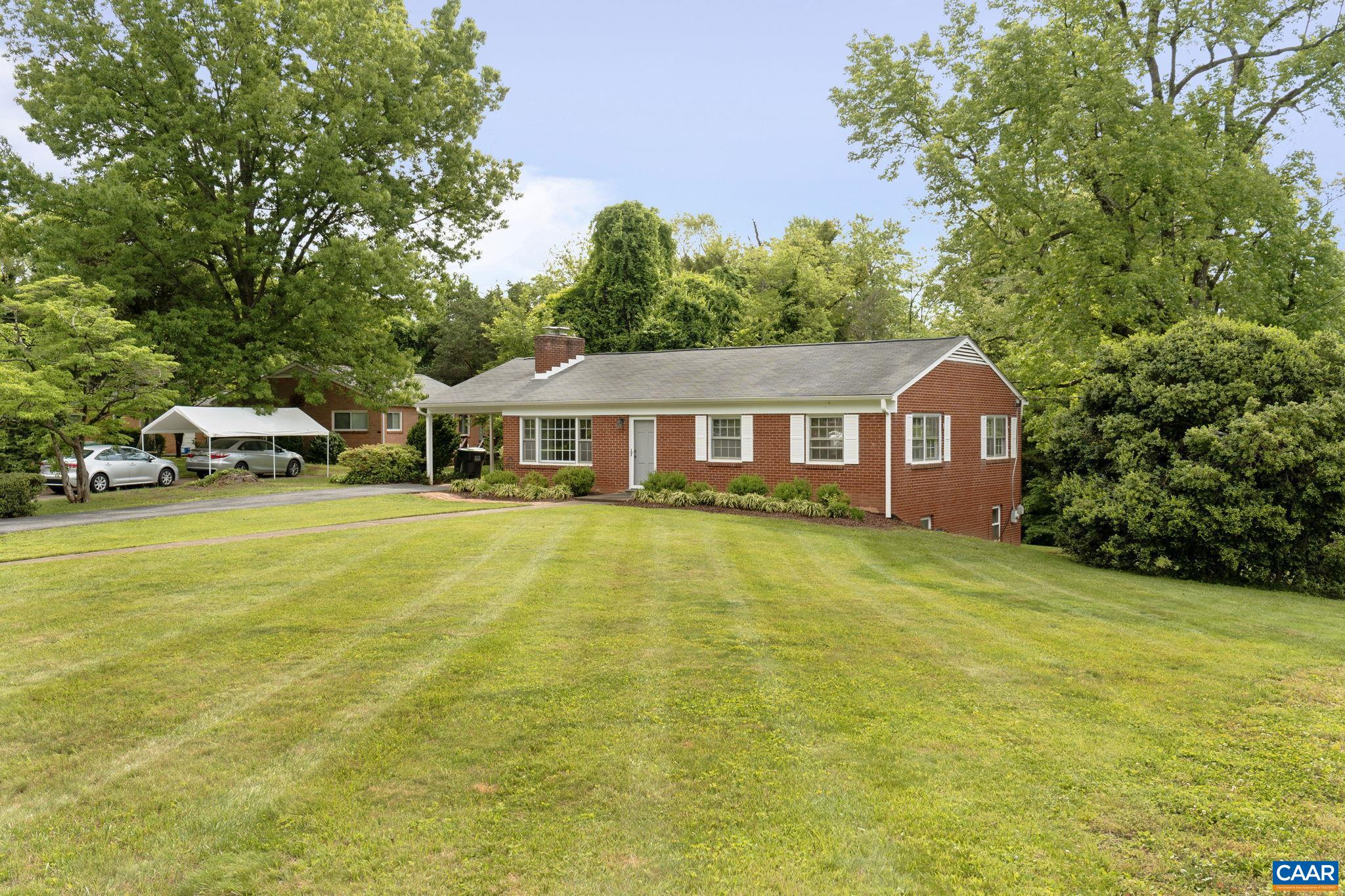 105 LINDA CT