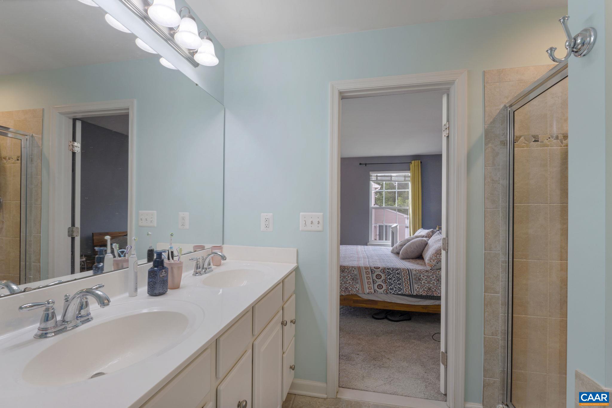 307 LARCHMONT CIR