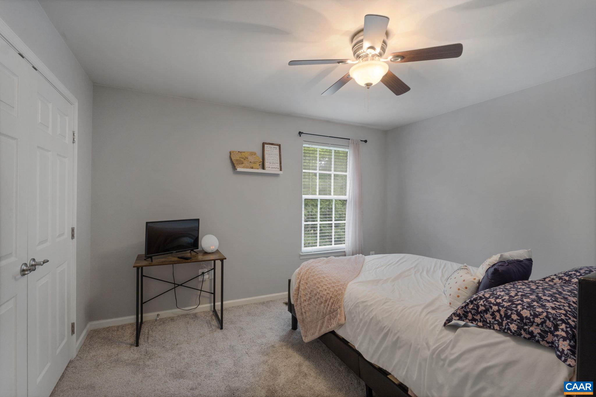 307 LARCHMONT CIR