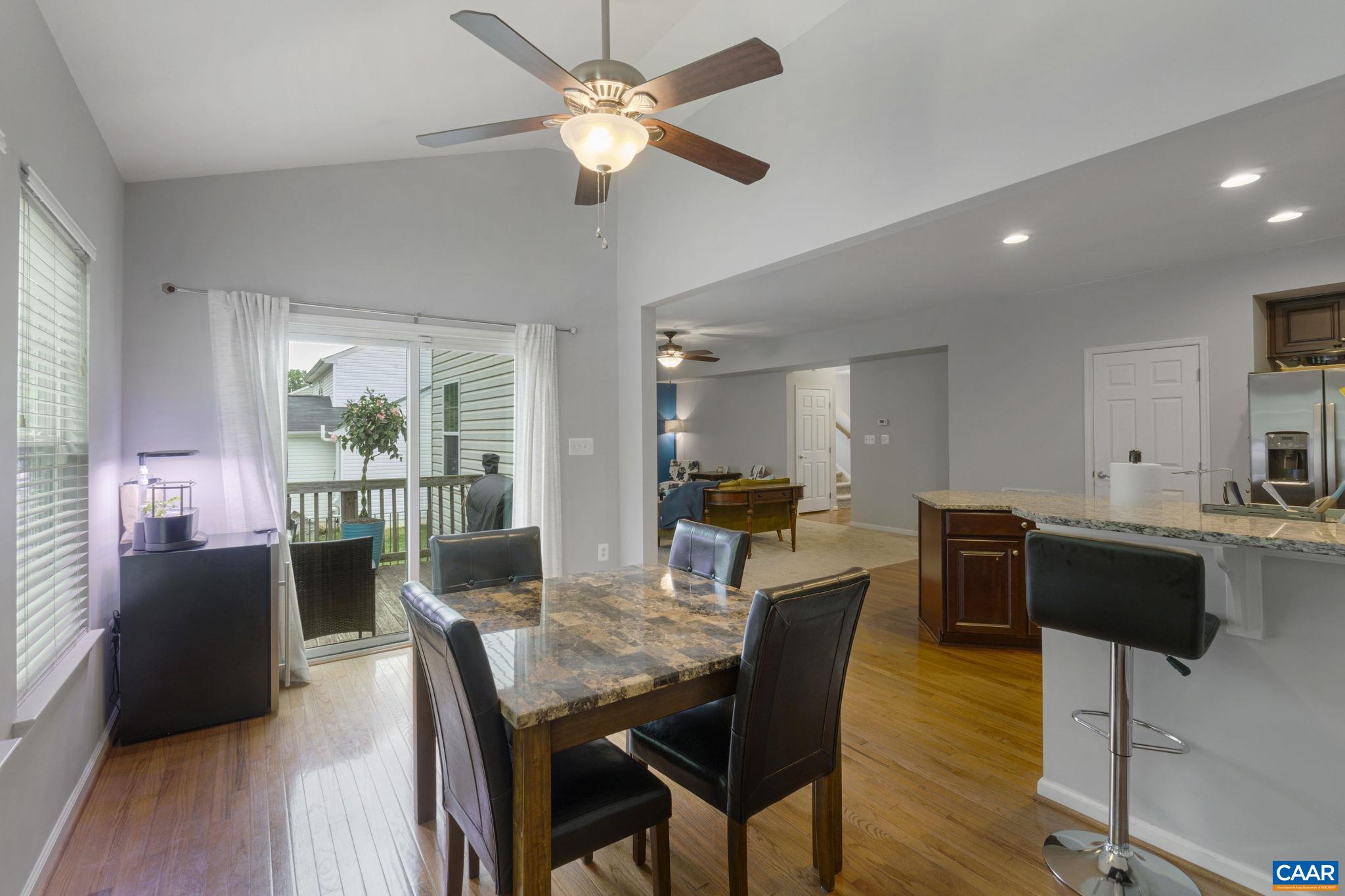 307 LARCHMONT CIR