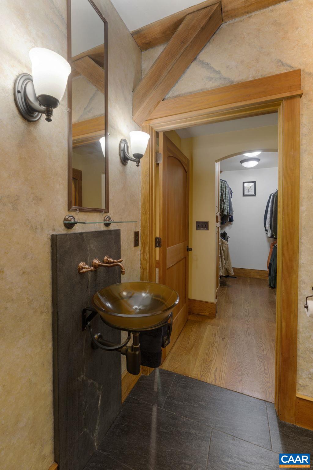 5377 HAVENWOOD LN