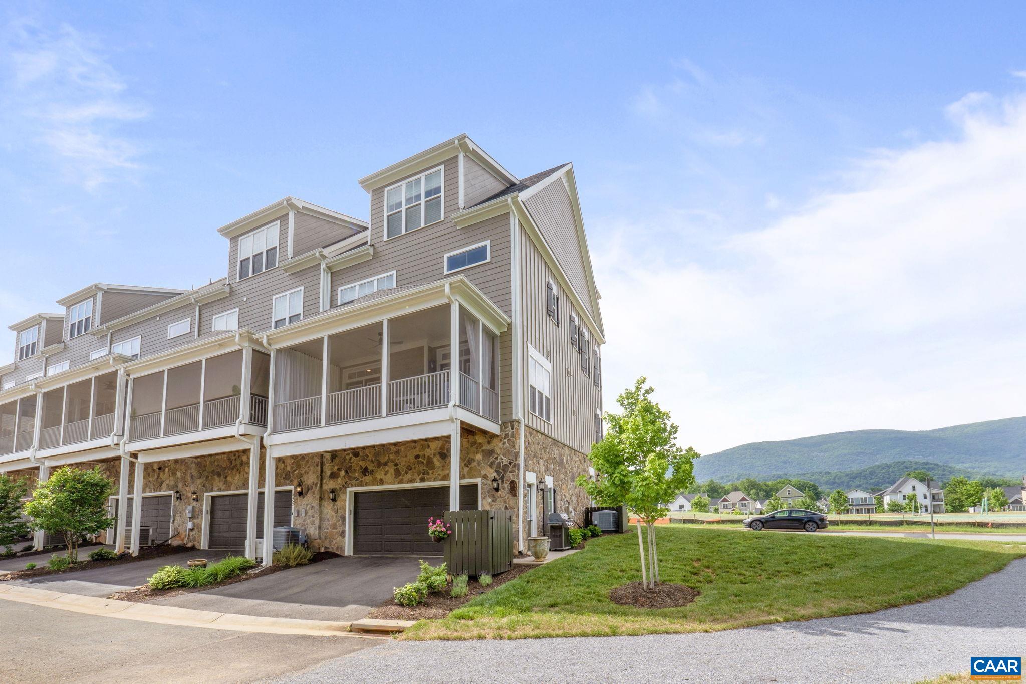 5451 GOLF DR
